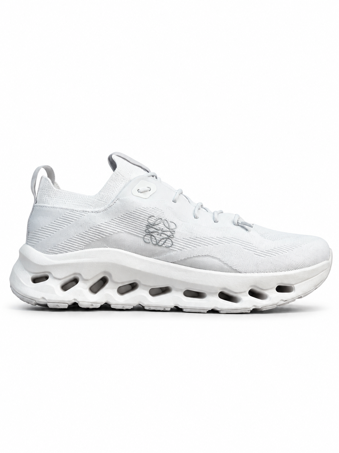 HERITAGE 12 — CLOUD RUNNER